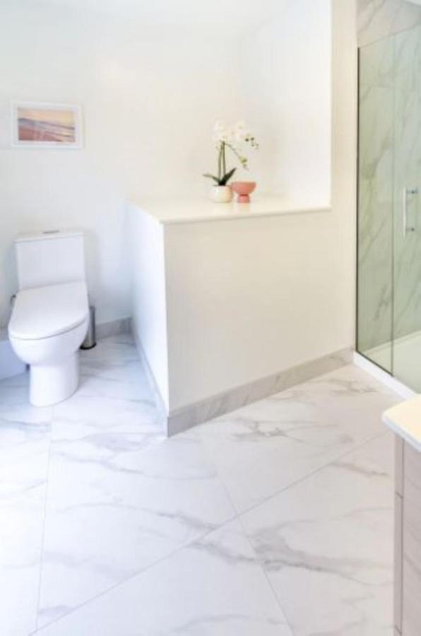 Serenity In The Centre: 2 Bed 2 Bath Christchurch Eksteriør billede